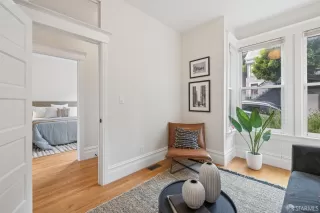 Photo #5: 425078241 Listing