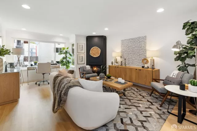 MLS: 425078297 Condo For Sale