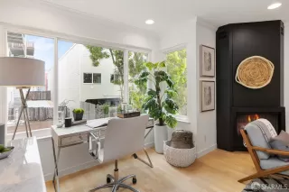 Photo #2: 425078297 Listing