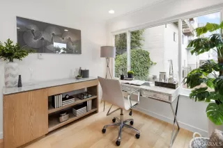 Photo #5: 425078297 Listing