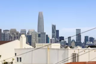 Photo #4: 425078622 Listing