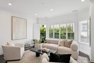 Photo #1: 425078733 Listing