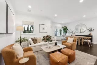 Photo #6: 425078733 Listing