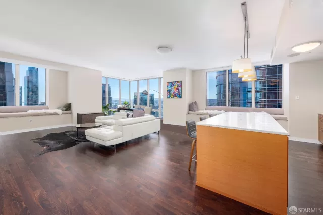 MLS: 425079277 Condo For Sale