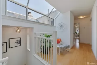 Photo #5: 425079388 Listing