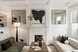 Photo #3: 425079428 Listing