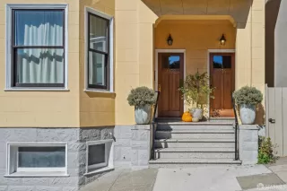 Photo #4: 425079481 Listing