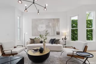 Photo #2: 425079515 Listing 