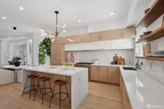 Photo #6: 425079515 Listing 