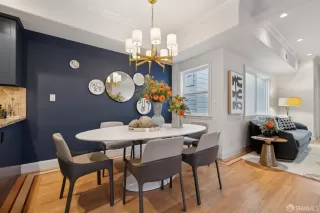 Photo #6: 425079672 Listing 