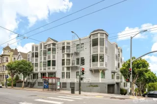 Photo #2: 425079772 Listing 