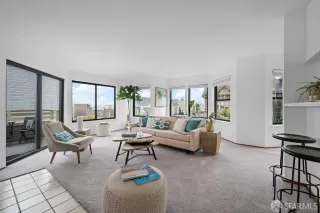 Photo #4: 425079772 Listing 