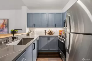 Photo #3: 425079845 Listing 