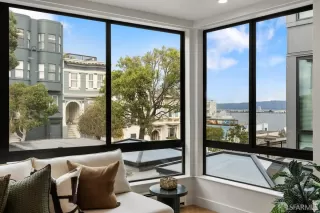 Photo #4: 425080099 Listing