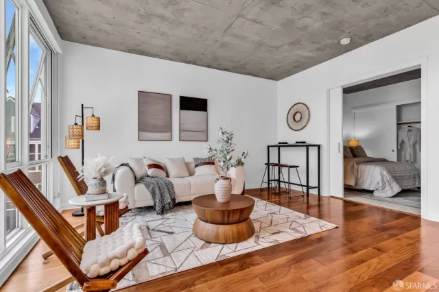 MLS: 425080225 Condo For Sale