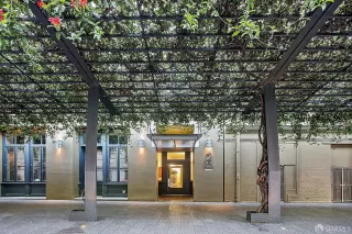 Photo #5: 425080432 Listing 