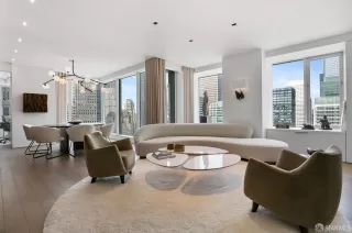 Photo #6: 425080439 Listing