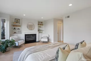 Photo #5: 425080462 Listing