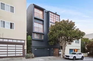 Photo #2: 425080534 Listing 