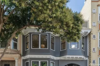 Photo #3: 425080843 Listing