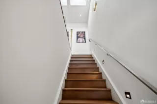 Photo #5: 425080843 Listing