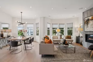 Photo #6: 425080843 Listing