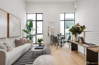 Photo #2: 425080942 Listing 