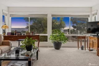 Photo #1: 425080997 Listing 