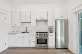 Photo #5: 425081106 Listing 