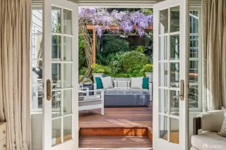 Photo #1: 425081201 Listing 