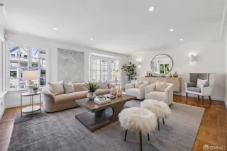 Photo #5: 425081201 Listing 