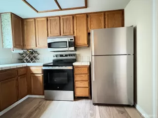 Photo #5: 425081378 Listing 