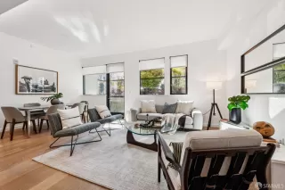 Photo #6: 425081447 Listing 