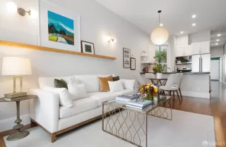 Photo #6: 425081459 Listing