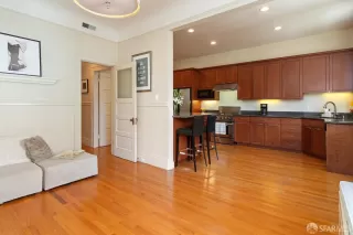 Photo #6: 425081590 Listing 