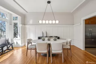 Photo #5: 425081821 Listing