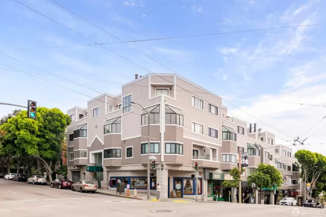 MLS: 425081833 Condo For Sale