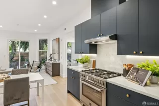 Photo #4: 425081893 Listing