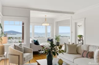 Photo #2: 425081956 Listing 