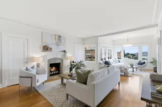 Photo #4: 425081956 Listing 