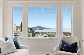 Photo #6: 425081956 Listing 