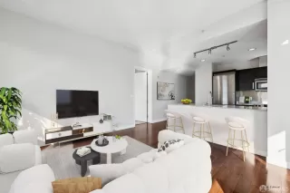 Photo #3: 425082190 Listing 