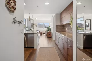 Photo #3: 425082255 Listing 