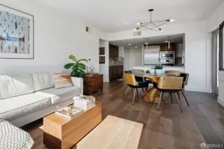 Photo #6: 425082255 Listing 