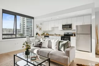 Photo #4: 425083040 Listing 