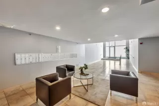 Photo #6: 425083146 Listing