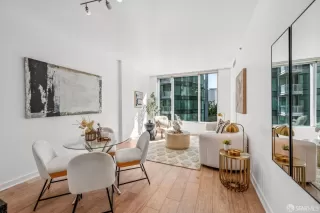 Photo #6: 425083386 Listing 