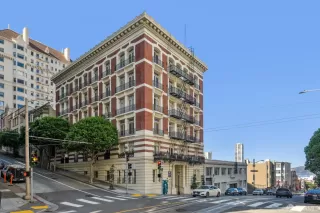 Photo #6: 425083706 Listing 