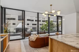 Photo #5: 425083733 Listing 