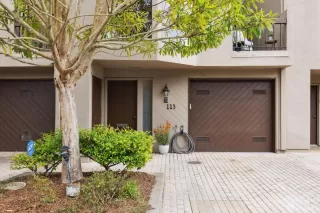 Photo #6: 425083916 Listing